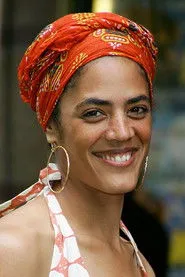 سارة بول