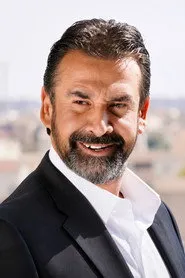 كريم عبدالعزيز