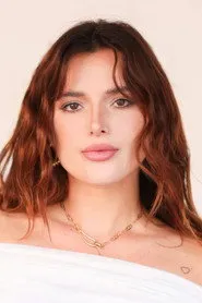 بيلا ثورن