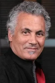 يونس ميكري