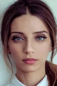 أنجيلا سرافيان