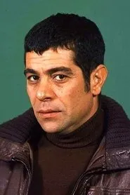 بهروز وثوقي