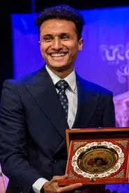 مصطفى عماد