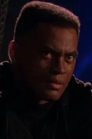 جريجوري ماكيني