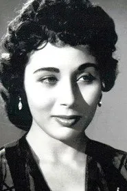 لبنى عبدالعزيز