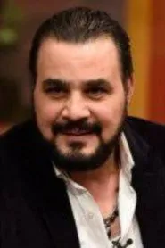 مجدي كامل