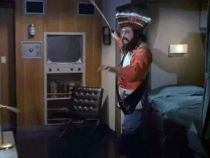 مسلسل Voyage to the Bottom of the Sea الموسم ٤ الحلقة ١٤