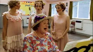 مسلسل Keeping Up Appearances الموسم ٥ الحلقة ٨
