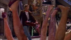مسلسل Two Guys and a Girl الموسم ١ الحلقة ١٠