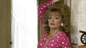 مسلسل Keeping Up Appearances الموسم ٣ الحلقة ٢