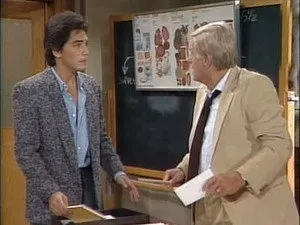 مسلسل Charles in Charge الموسم ٣ الحلقة ٢٤