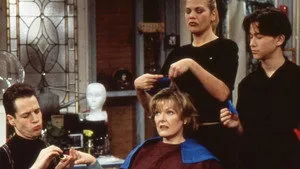 مسلسل 3rd Rock from the Sun الموسم ٤ الحلقة ١٢