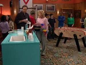 مسلسل Still Standing الموسم ٢ الحلقة ٢٠