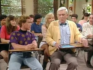 مسلسل Charles in Charge الموسم ٥ الحلقة ٢٢