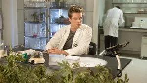 مسلسل Weeds الموسم ٨ الحلقة ١٠