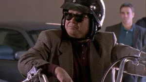 مسلسل Martial Law الموسم ١ الحلقة ١٥