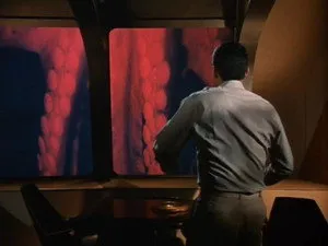 مسلسل Voyage to the Bottom of the Sea الموسم ٣ الحلقة ٣
