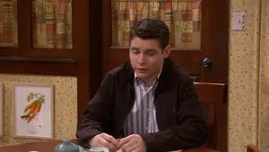 مسلسل Still Standing الموسم ٤ الحلقة ١٣