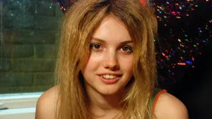 مسلسل Skins الموسم ٢ الحلقة ٩