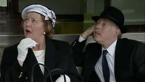 مسلسل Keeping Up Appearances الموسم ٤ الحلقة ٤