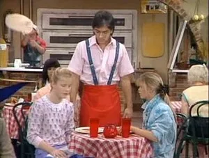 مسلسل Charles in Charge الموسم ٣ الحلقة ١٥