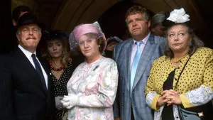 مسلسل Keeping Up Appearances الموسم ١ الحلقة ٦