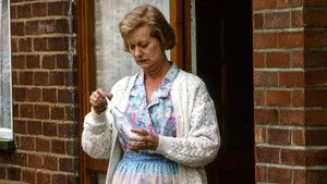 مسلسل Keeping Up Appearances الموسم ١ الحلقة ١