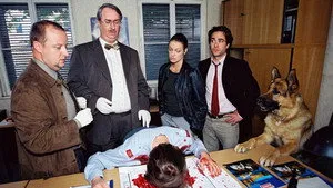 مسلسل Kommissar Rex الموسم ٨ الحلقة ٦